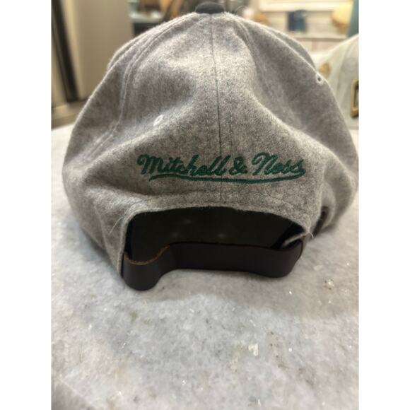 Mitchell & Ness NBA Hardwood Classics Boston Celtics Wool Hat Leather Strapback - Picture 3 of 5